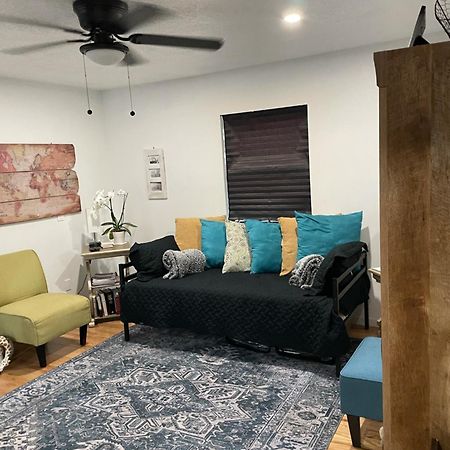 The Upper Room At Casa1022 Compound Albuquerque Exterior foto